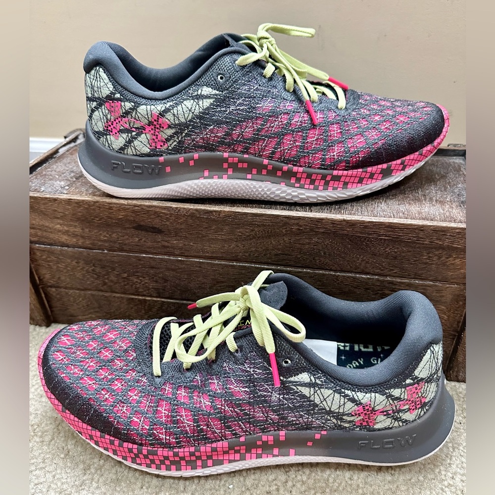 Under Armour Flow Velociti Wind 2 Global Run Day Shoes Jet Gray/Pink- Size 12